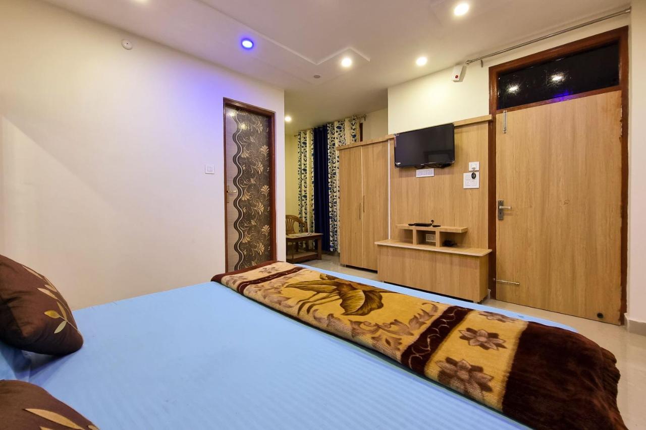 Mohan Home Stay Далхаузі Екстер'єр фото