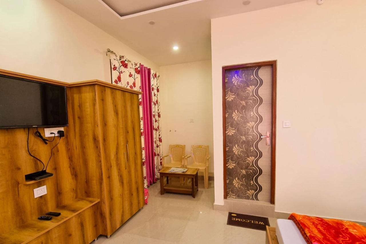 Mohan Home Stay Далхаузі Екстер'єр фото
